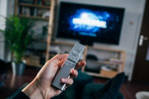 tv met afstandsbediening