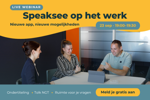 Promotieposter Speaksee webinar. Drie vergaderende mensen die naar een tablet kijken.